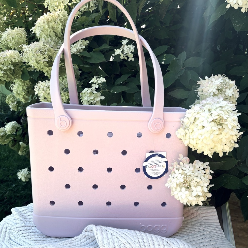 Lavender baby Bogg bag NWT
